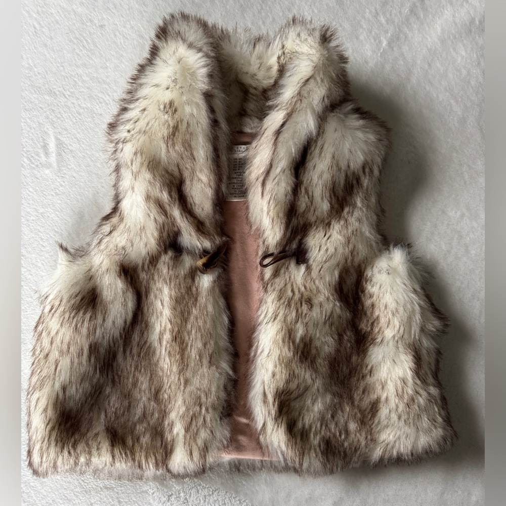 Young girls faux fur vest